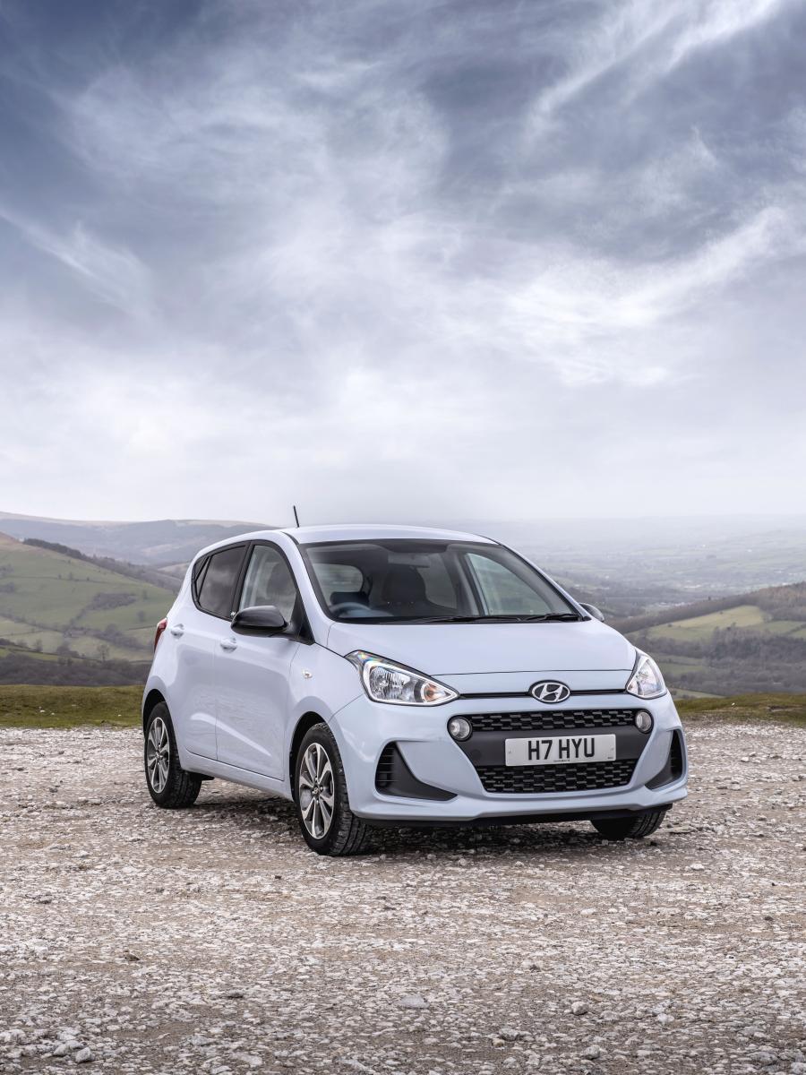 Hyundai i10 Play 2019 года  (UK) (фото 27 из 42)
